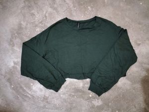 H&amp;M Crop Sweatshirt
