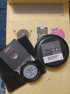 Concealer &amp; Compact Combo: Lakme Absolute+ Insight