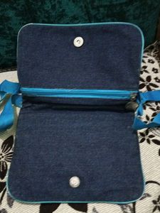 Slingbag With Dark Blue And Light