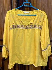 Denim JEANS & CASUALS Yellow Embroidered Top