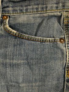 Old Navy&#34;The Flirt&#34;Mid-Rise DenimJeanShorts