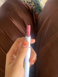 Mama earth New Lipstick