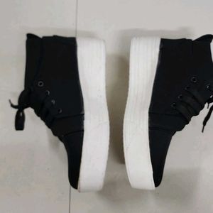 Black High-Top Sneakers for Women - Size UK 7