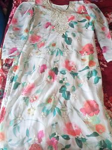 Floral Embroidered Kurta