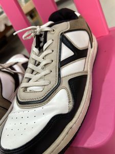 Beautiful Yoho Sneakers For Sale Rarely Used