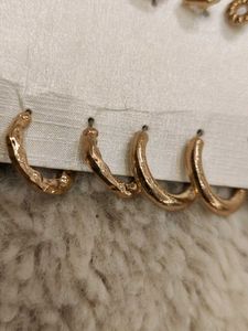 Gold Tone Earring Set