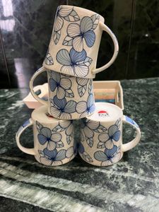 Floral Ceramic Mugs - Set of 4 with tray