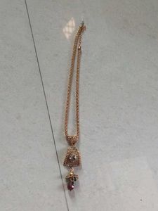 Elegant Gold Necklace