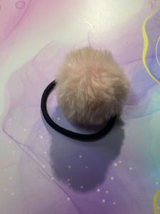 Pompom Hair Tie