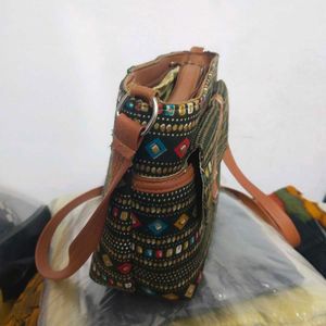 Slightly Used Shoulder Bag With Compartment.