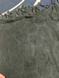 2 Black Stoles