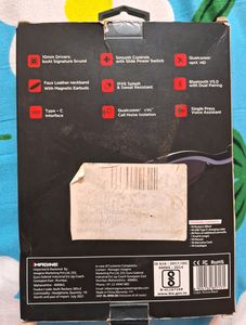 Boat Rockerz: Wireless Bluetooth Headsets