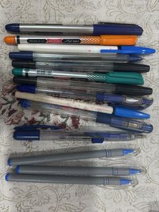 Pen Collection (Empty Refills)with Stand