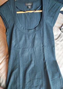 Basic Tee With Mega Sleeves. Size 30-36