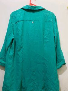 Green Button-Up Top 34 half