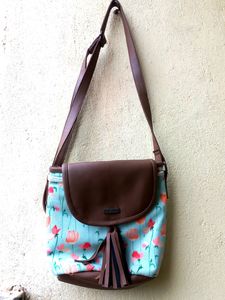 Tavisha Floral Sling Bag