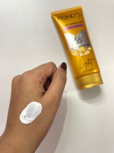 Pond’s Light Sunscreen Spf 55 PA++