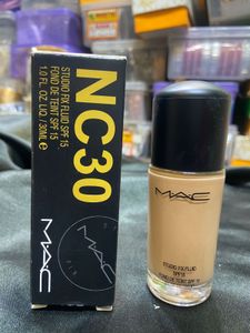 MAC Studio Fix Fluid SPF 15 - NC30