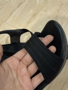 Black Wedges
