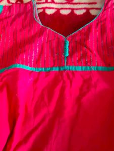 Sleeveless Anarkali Kurta