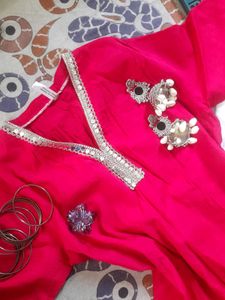 Pink Embellished Short Kurti🎀🍭