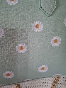 Daisy Print Handbag