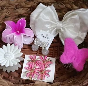 Beautiful Hair Accessories Hamper