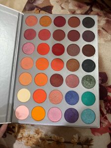 Morphe eyeshadow palette