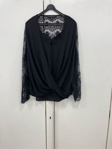 🖤Elite Noir Alert!River Island Draped Lace Top✨