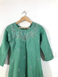 Sea Green Emboridered Kurta Set(Women’s)