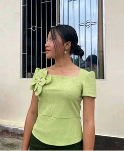 Customised Green Top 🌱