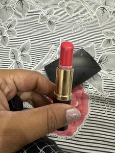Estee Lauder Lipstick