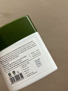 Plum Green Tea Mattifying Moisturizer