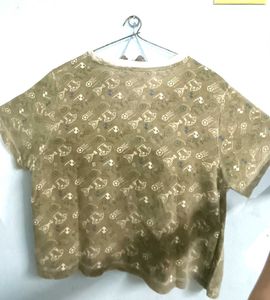 Patterned T-shirt
