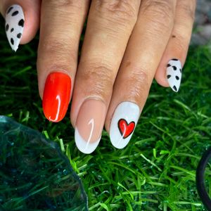 Set of 10 Red Heart ❤️ Press On Nails