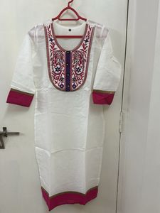Stylish White Kurti