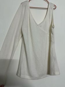 Ivory V-Neck Long Sleeve Top