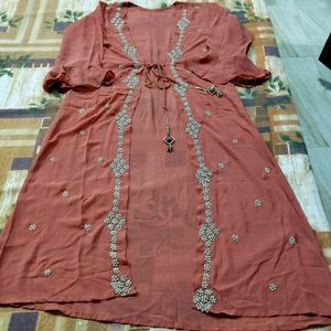 women shrug with inside kurti and trouser set