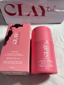 Clayco Sunglaze Sunscreen SPF 50 PA++++