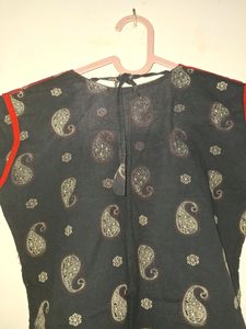 BLACK SHORT KURTI