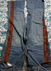 Lace Trim Flare Jeans