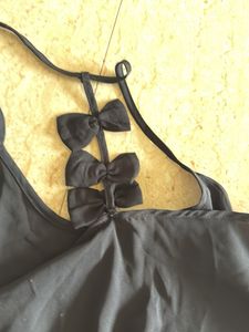 Bow On Back Black Top