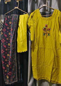 Kurta Pent Set With Printed Dupatta