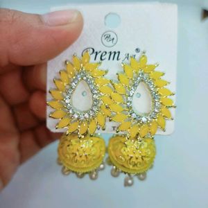 Brand New Partywear Earring With FREE COURIER BAGS