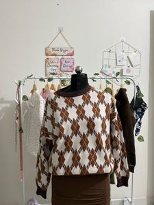 Argyle Pattern Knit Sweater