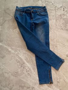 Westside Jeans Zipper Design