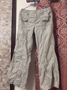 H&M women cotton cargo pants size-26 never used co