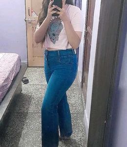 jeans and crop top combo