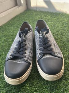 Blue-white  Sneakers By carlton london