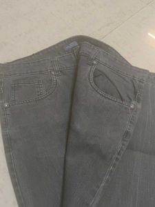 Stylish charcoal Denim Jeans
